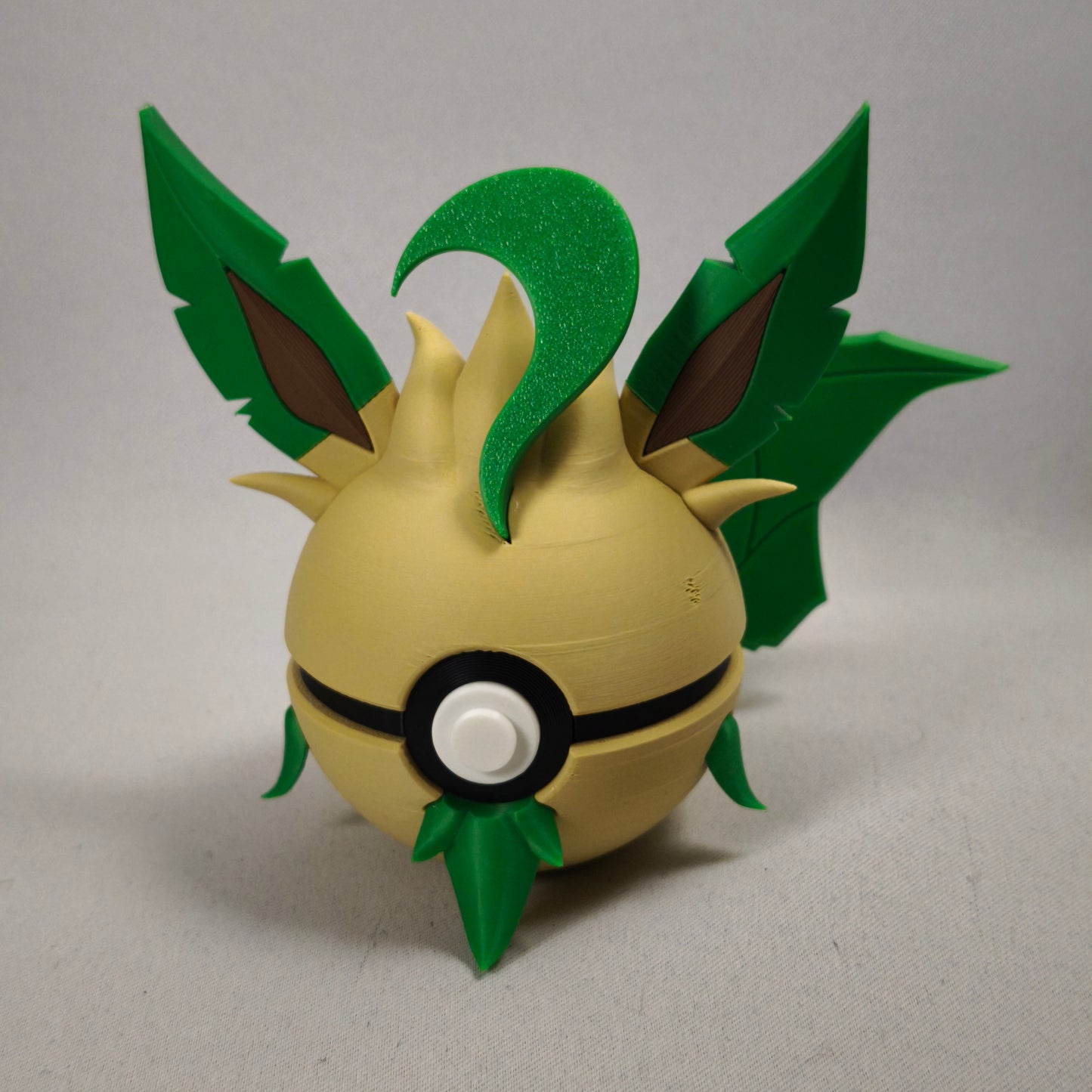 Pack de 9 pokeballs Evoli et ses évolutions avec support d'exposition - Attrapez-les Tous avec Style !