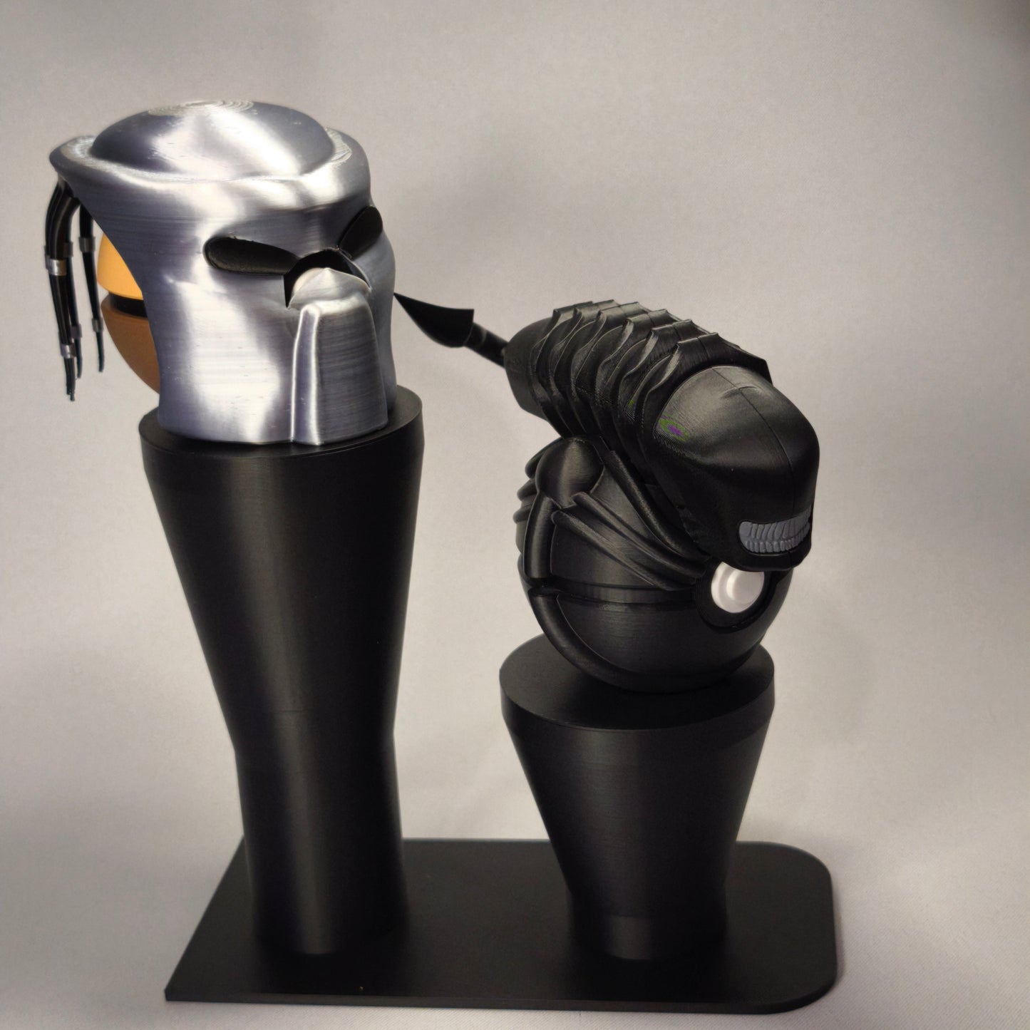MS3D Ball Duo Alien & Predator avec support double – Le choc des titans en version collector !