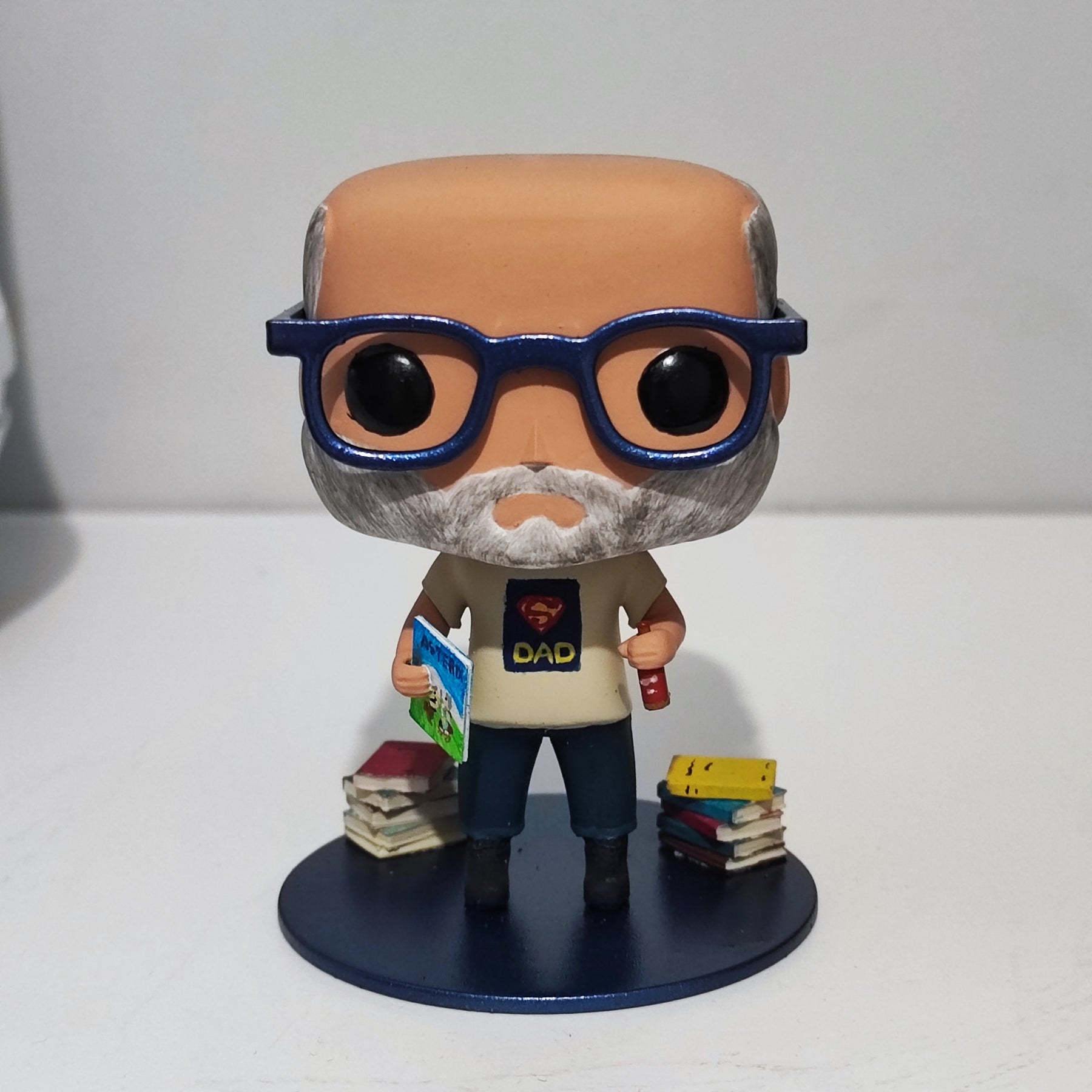 Figurine personnalisée style pop en résine