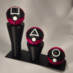 MS3D Ball Trio de Gardes de Squid Game avec support triple – L’univers du jeu entre dans votre collection !