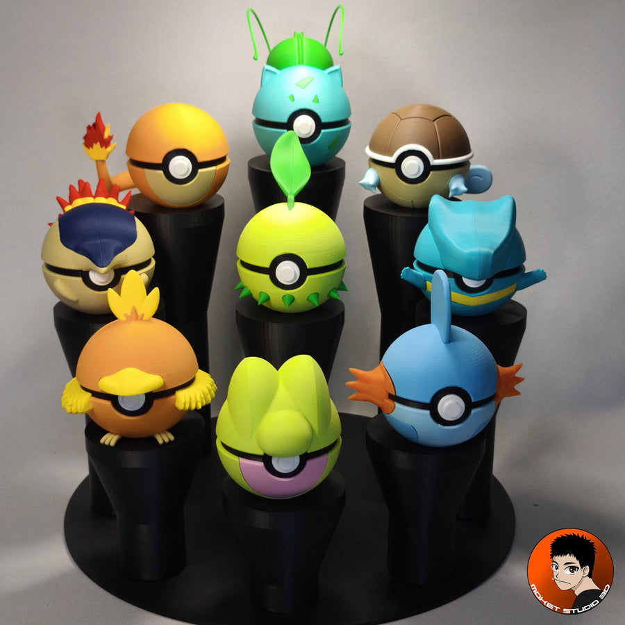 Pack de 9 Balls #0001 #0004 #0007 #0152 #0155 #0158 #0252 #0255 #0258 Starter gen 1, 2 et 3 avec support d'exposition - Objet déco collector Pokémon fait main en impression 3D